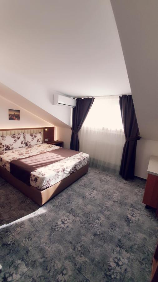 Stay Inn Rediu Valea Lupului  Zewnętrze zdjęcie