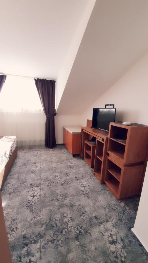 Stay Inn Rediu Valea Lupului  Zewnętrze zdjęcie