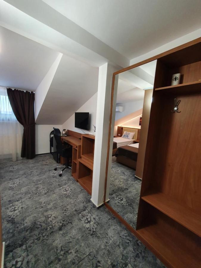 Stay Inn Rediu Valea Lupului  Zewnętrze zdjęcie