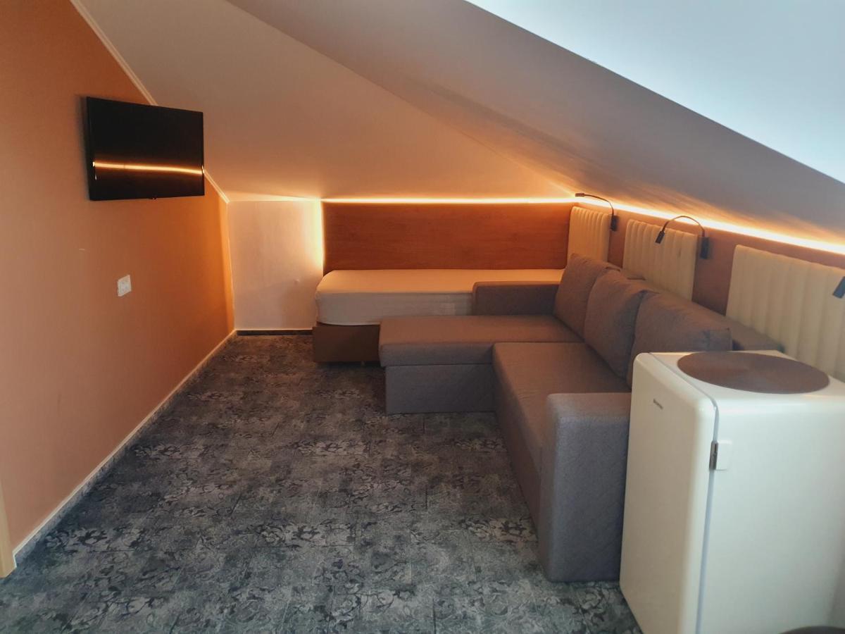 Stay Inn Rediu Valea Lupului  Zewnętrze zdjęcie