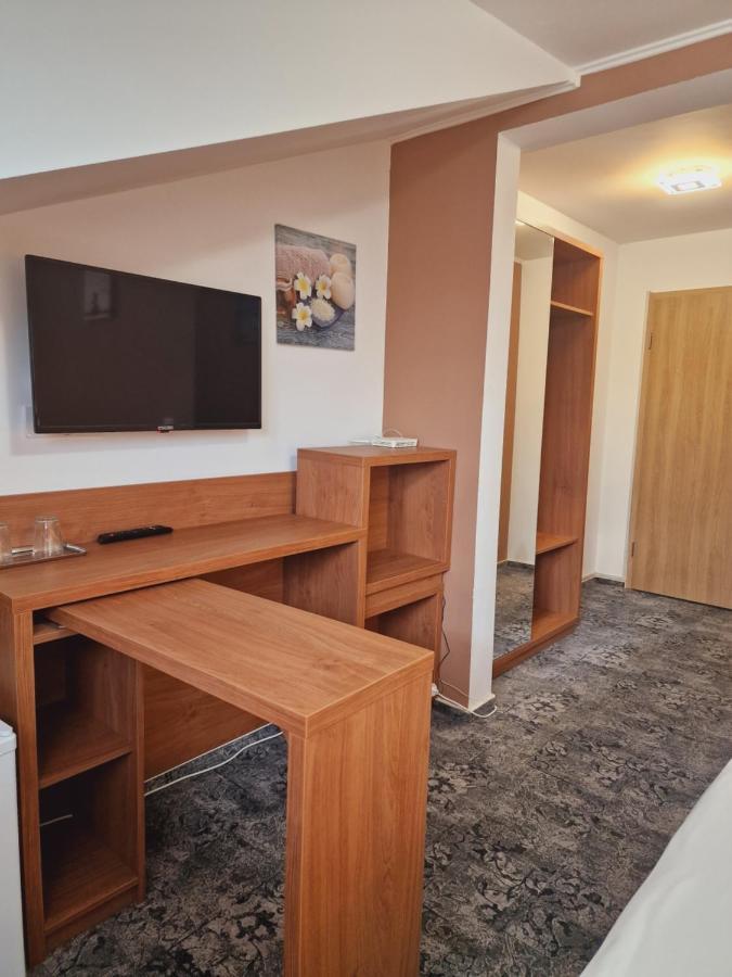 Stay Inn Rediu Valea Lupului  Zewnętrze zdjęcie