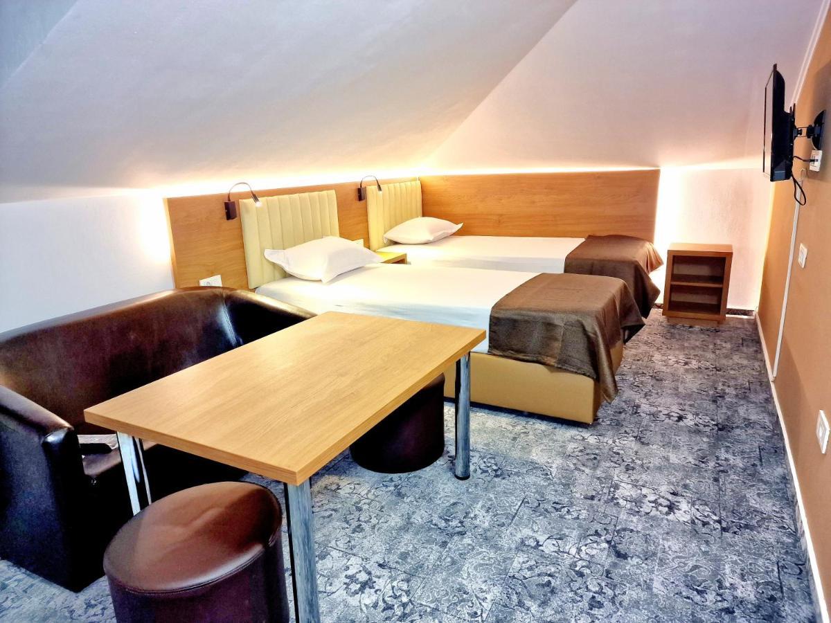 Stay Inn Rediu Valea Lupului  Zewnętrze zdjęcie